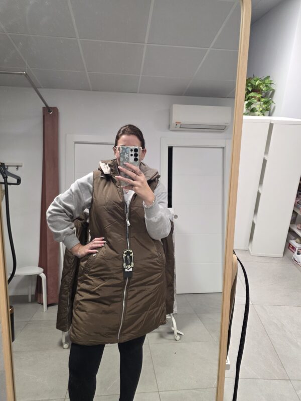 ABRIGO/CHALECO CHOCOLATE